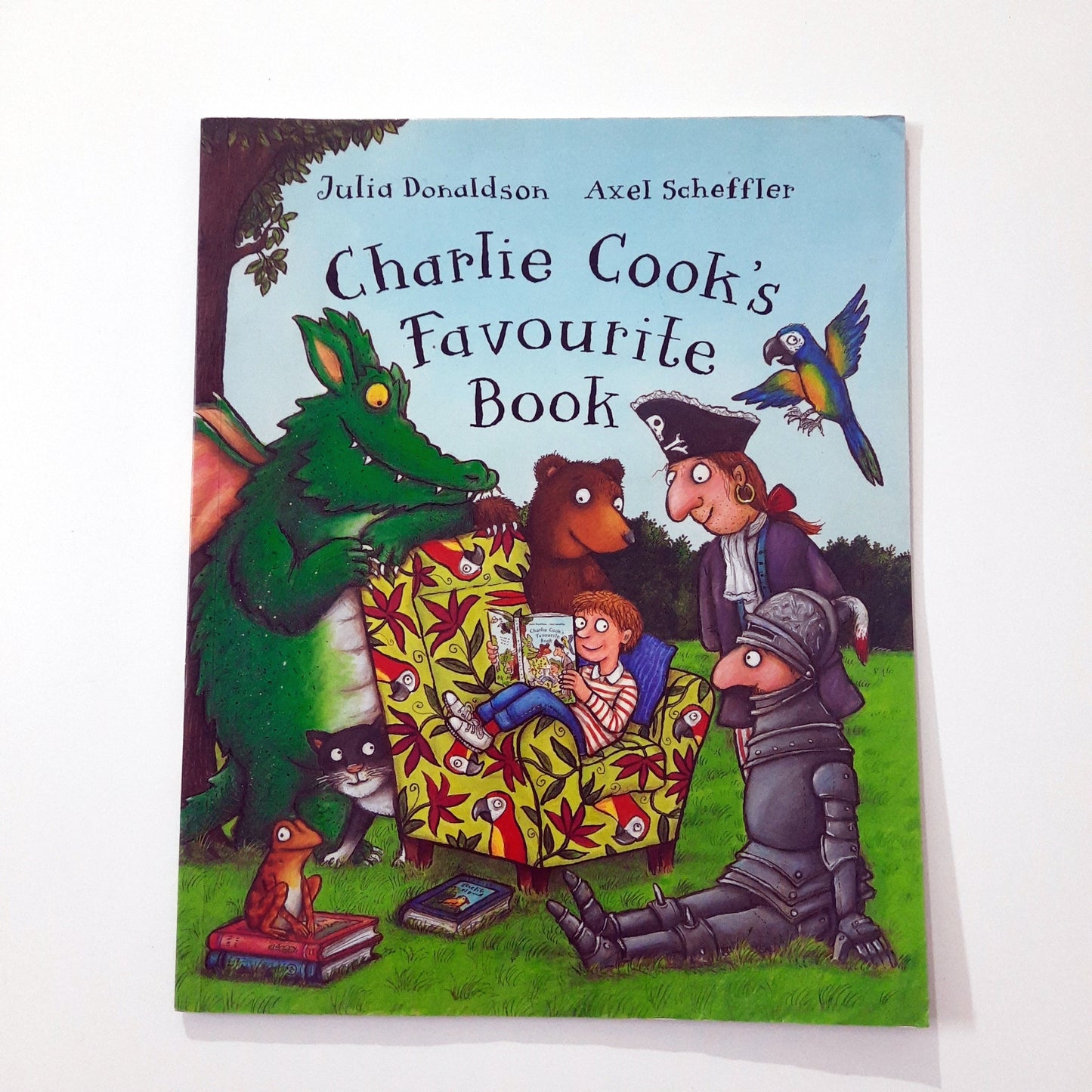Charlie Cook's Favourite Book - Julia Donaldson