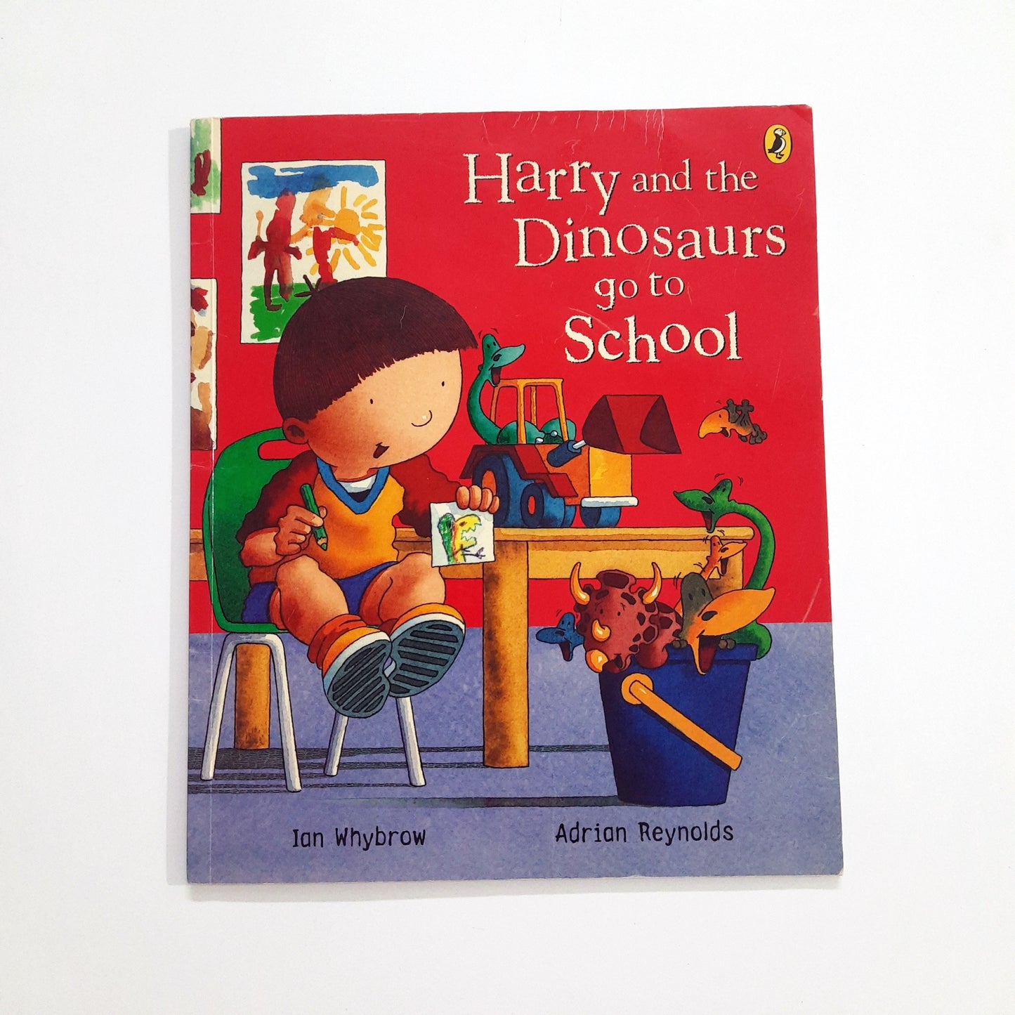 Harry and the Dinosaurs go to school