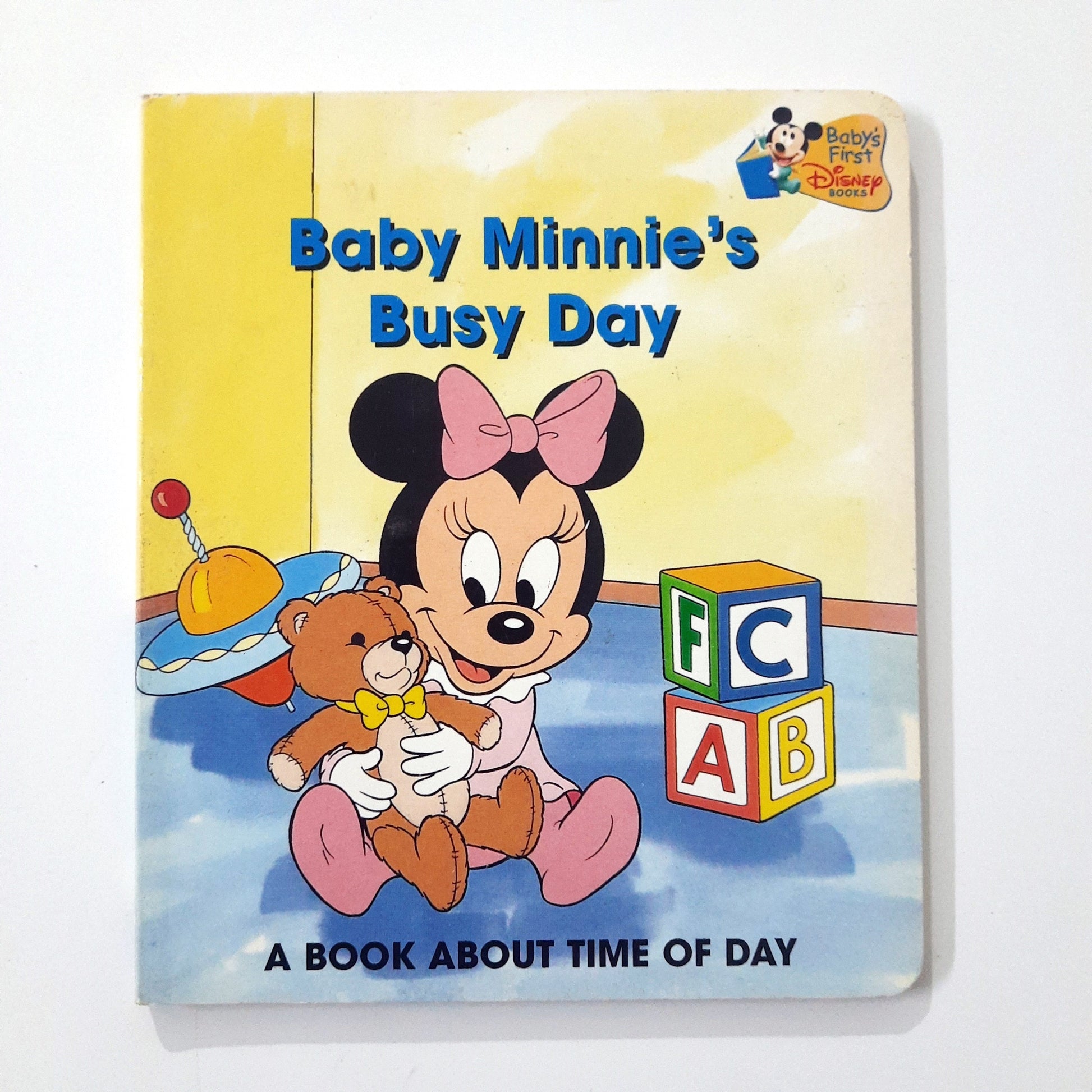 Baby Minnie's Busy Day