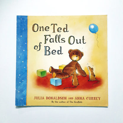 One Ted Falls Out of Bed - Julia Donaldson